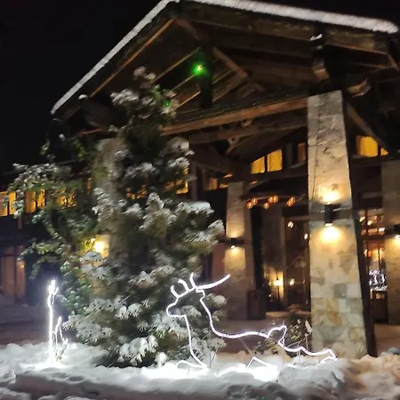 D06, Life 公寓式酒店 班斯科